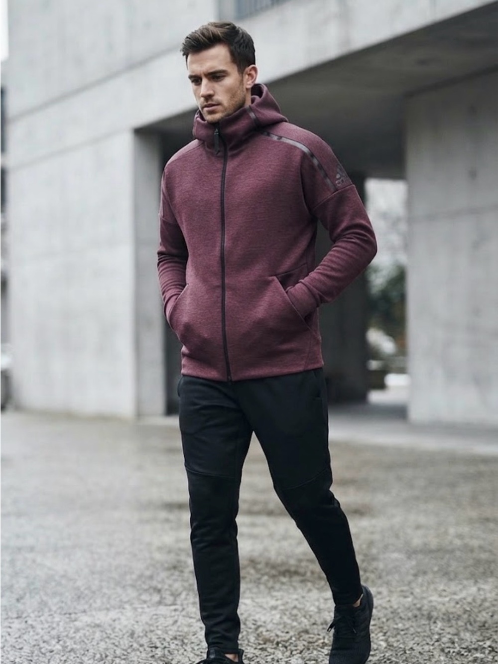 Adidas Z.N.E. Heathered Burgundy Athletic Zip Up Hoodie L Sporty Athleisure